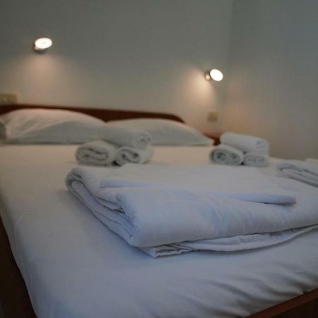 Sesar Apartments Krk - No. 2 Vinko Krk Town Zewnętrze zdjęcie